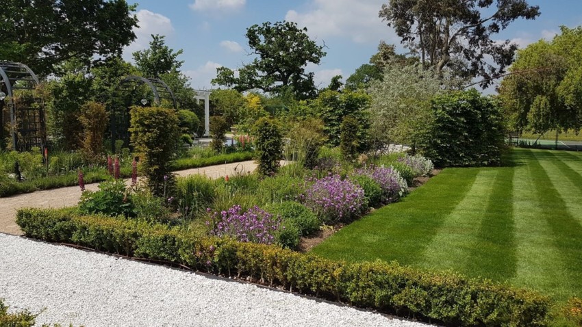 Estate & garden maintenance