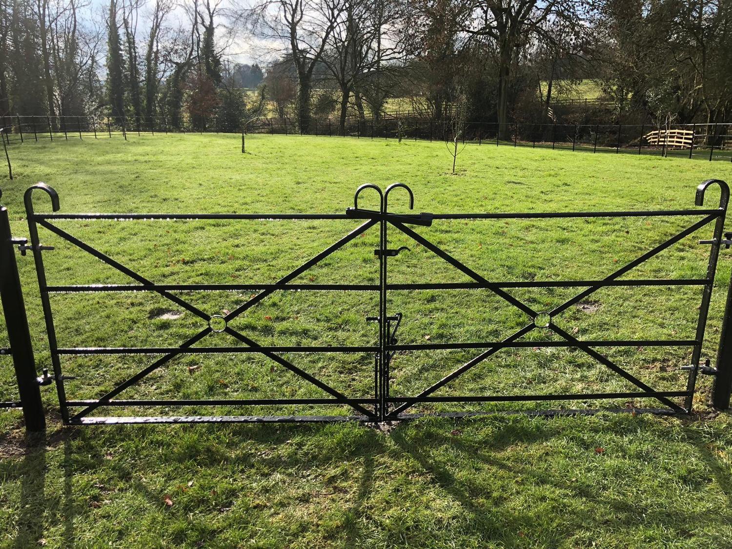Estate Bolt Down gates to match 900mm high panels Fencing Direct