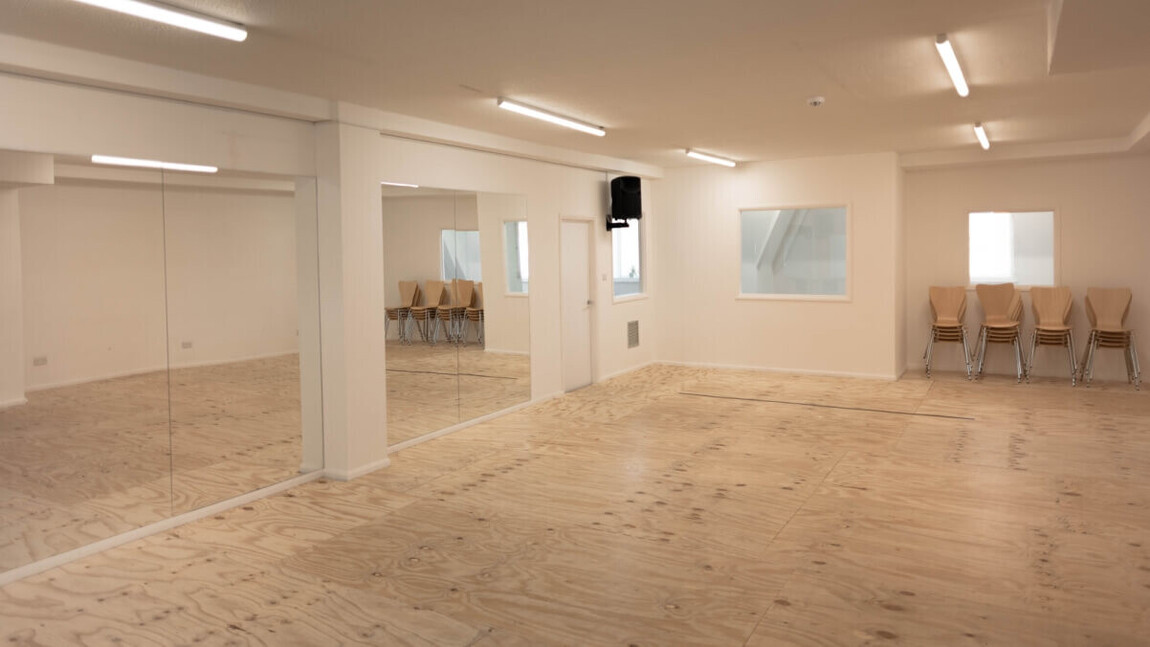 mirrored dance and rehearsal space
