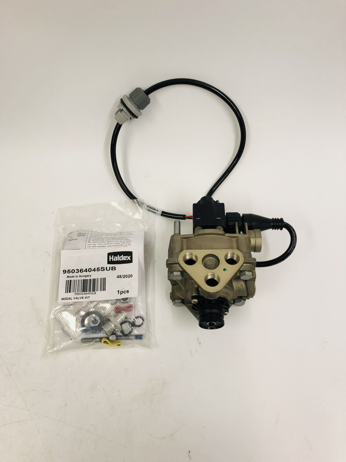 950364045 ABS Modulator Relay Valve (MRV) FGH Air Brake