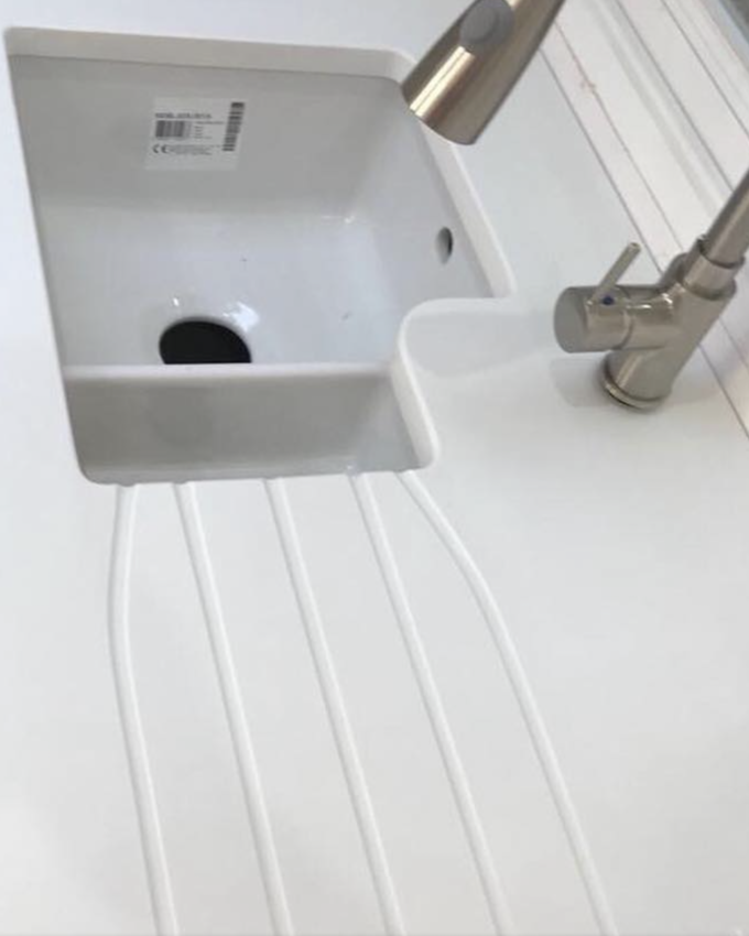 Quartz worktops Drainer grooves