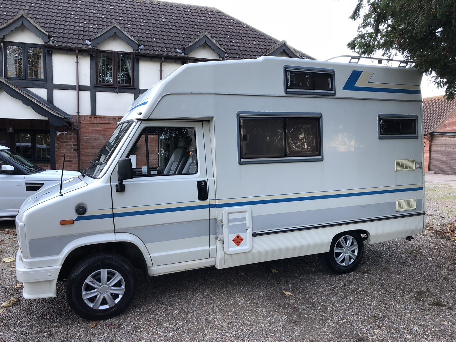 Compass Calypso Motorhome 2 Berth 2.0 Petrol/LPG 1991 Talbot Express